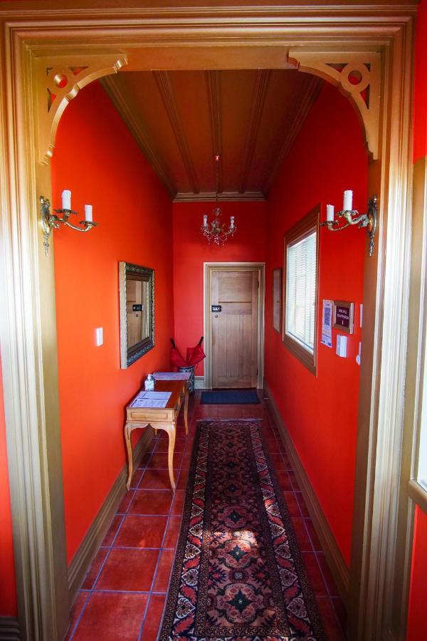 Hotel Sea Breeze à Napier Extérieur photo